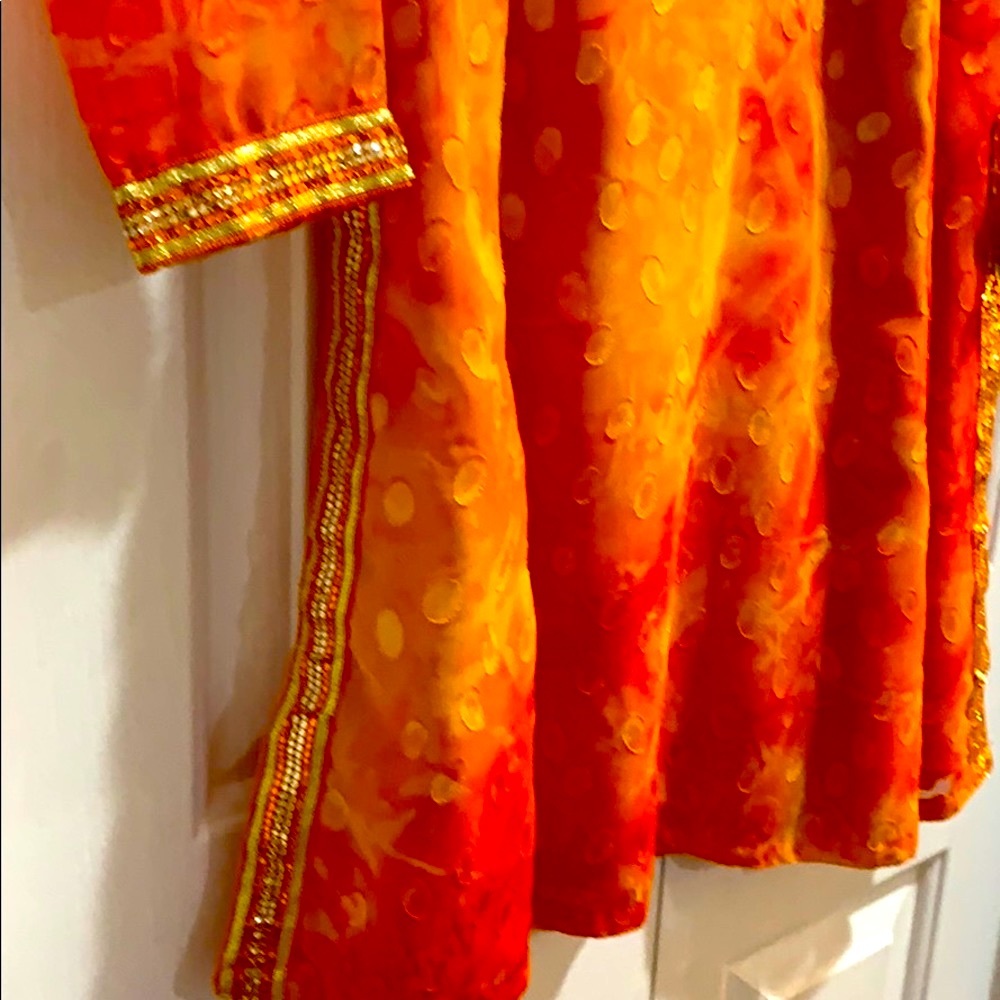 Beautiful Indian Top - Picture 4 of 6